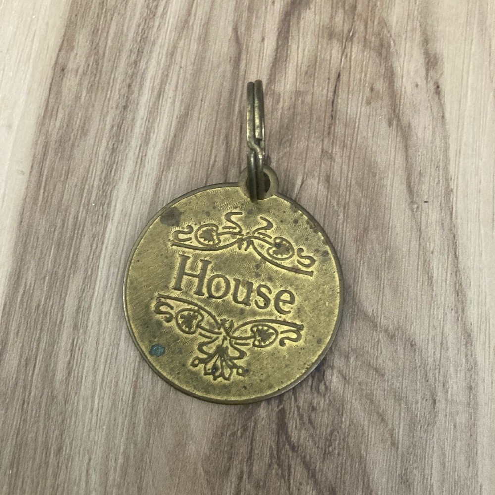 Vintage 1978 Renault Lowell Sigmund House Key Chain Keychain 2" Diamete